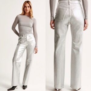 Abercrombie and Fitch curve love high rise 90’s relaxed silver jeans